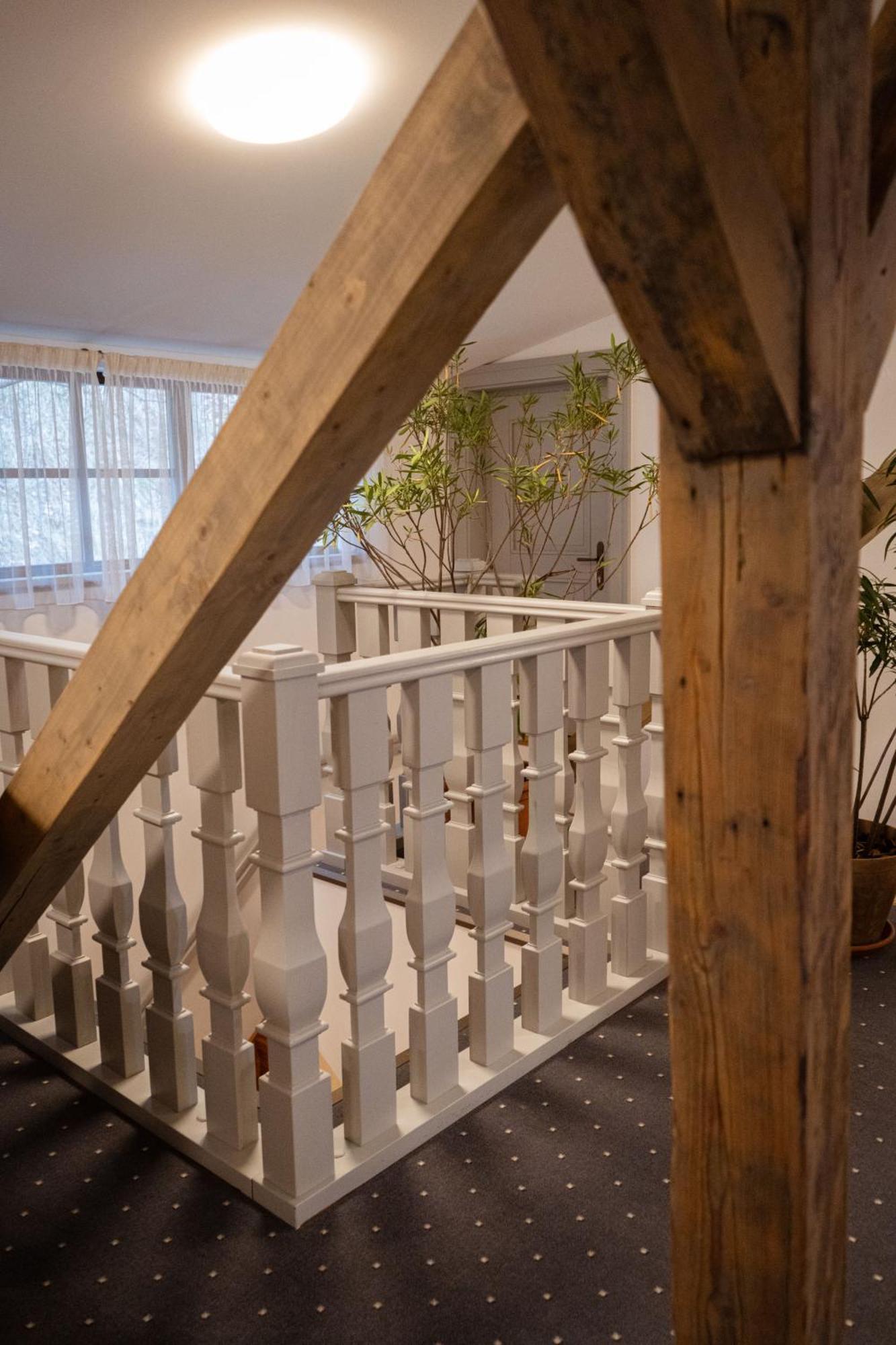 Aura Hotel Banska Stiavnica Bagian luar foto