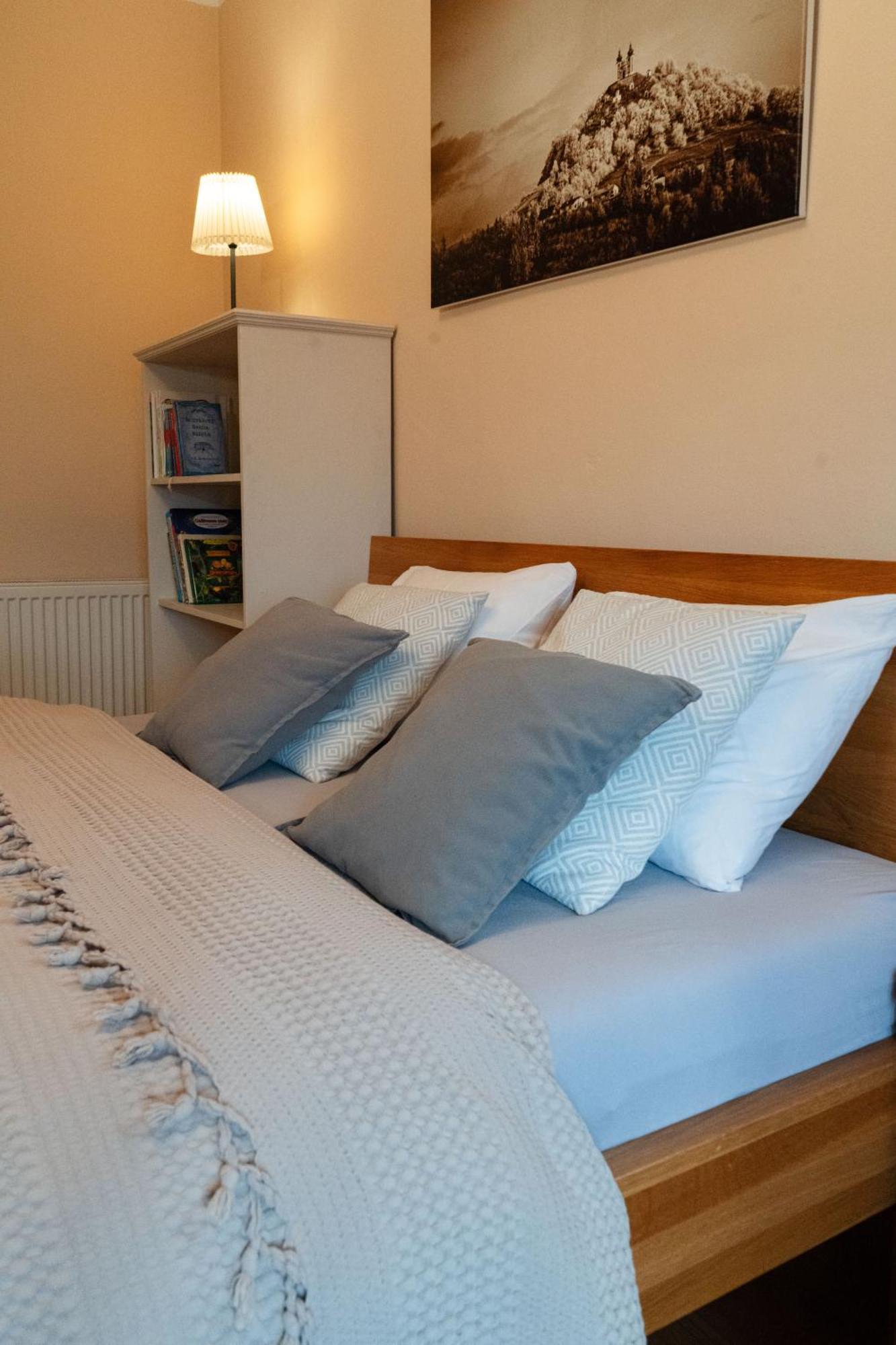 Aura Hotel Banska Stiavnica Bagian luar foto