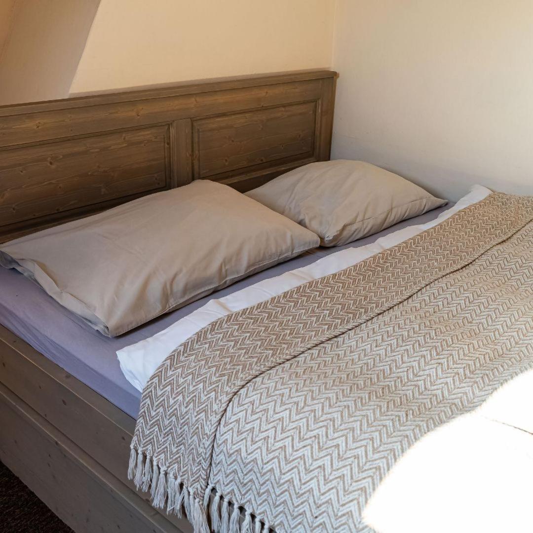 Aura Hotel Banska Stiavnica Bagian luar foto